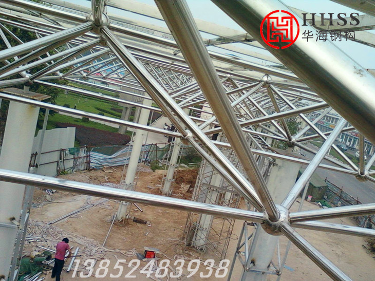 不銹鋼網架工程的加工與安裝